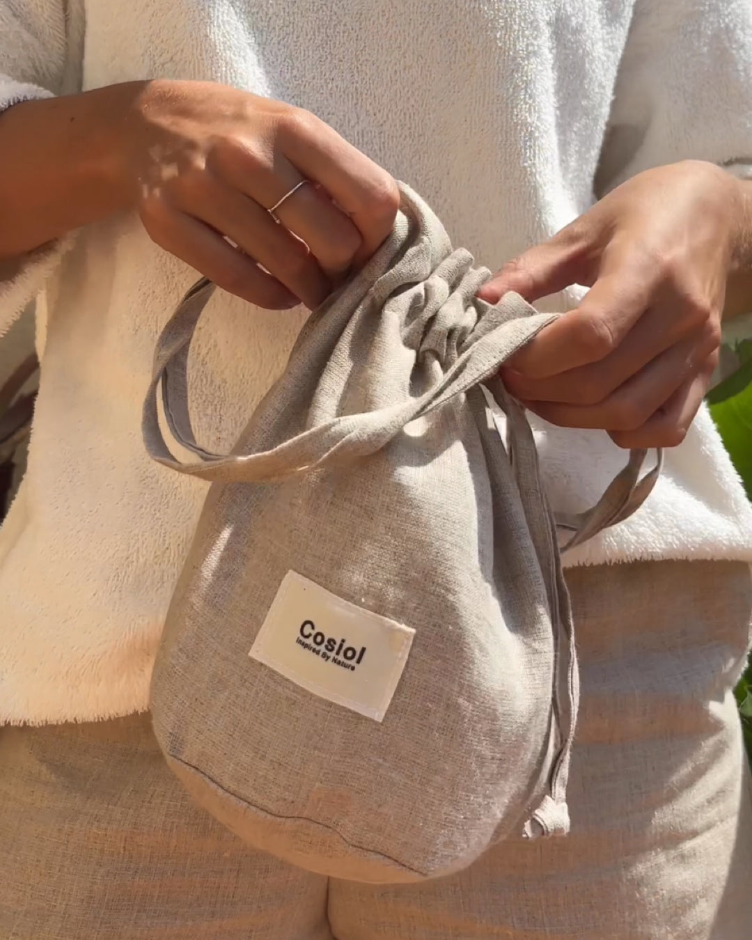 Cala | Linen Bucket Bag